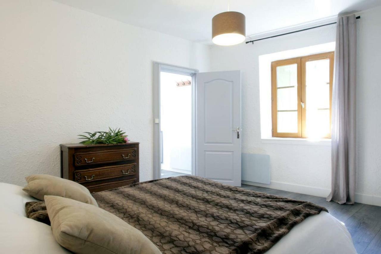 Les Gites De Laure - L'Or Vert, Appartement Avec Vue Sur Le Chateau, Parking Prive, Climatisation, Netflix, A 160 M De La Cite Medievale Carcasona Exterior foto