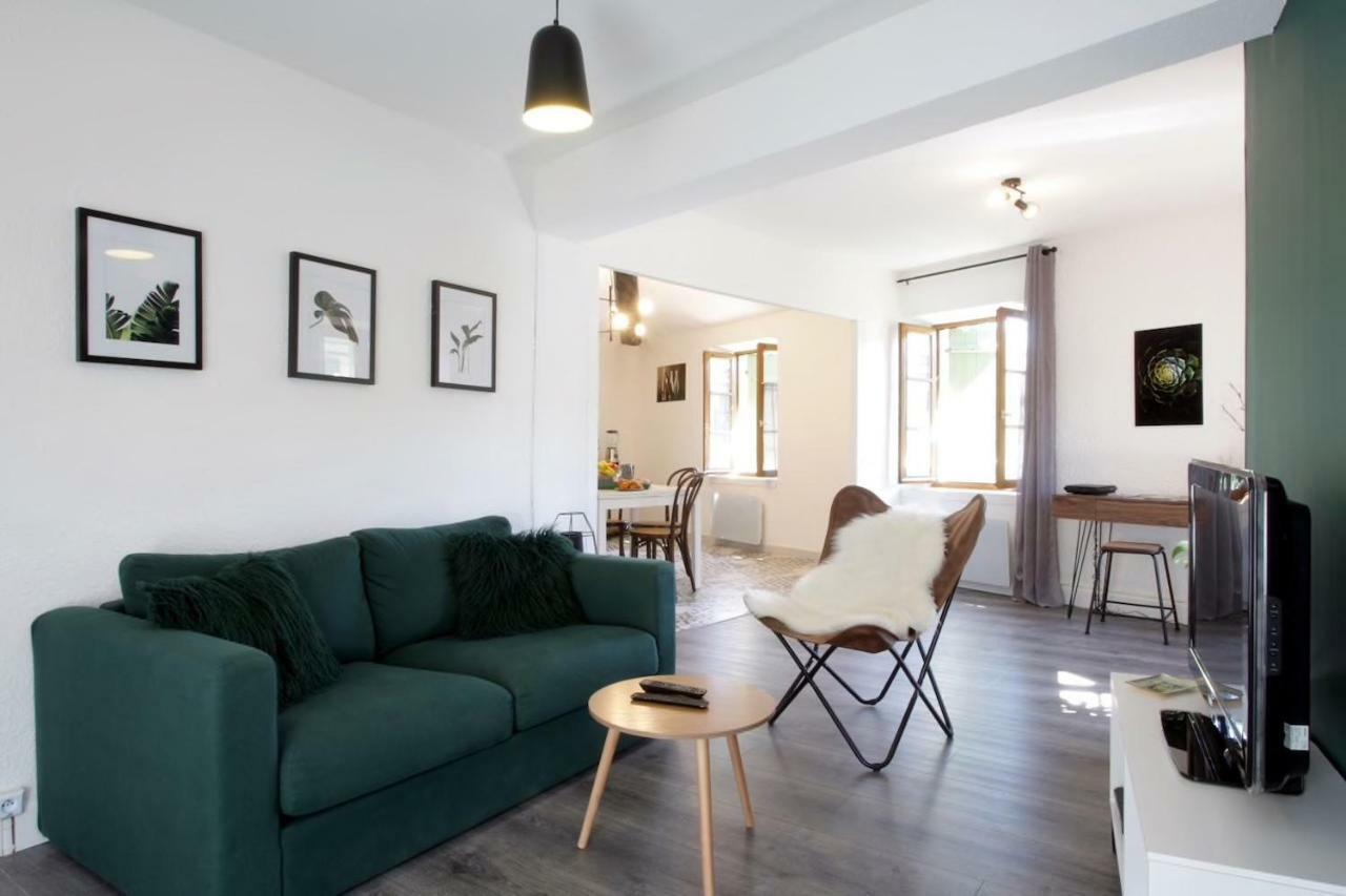 Les Gites De Laure - L'Or Vert, Appartement Avec Vue Sur Le Chateau, Parking Prive, Climatisation, Netflix, A 160 M De La Cite Medievale Carcasona Exterior foto