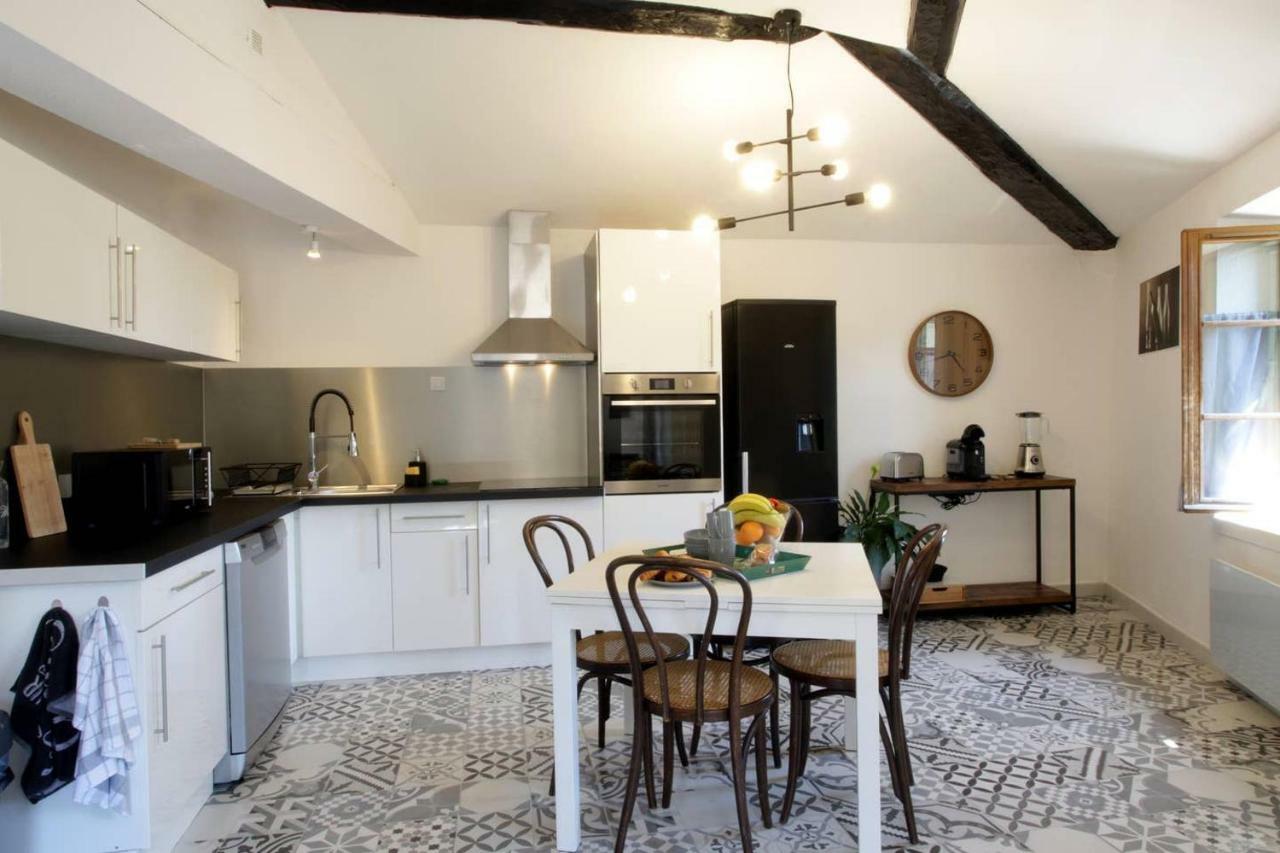 Les Gites De Laure - L'Or Vert, Appartement Avec Vue Sur Le Chateau, Parking Prive, Climatisation, Netflix, A 160 M De La Cite Medievale Carcasona Exterior foto