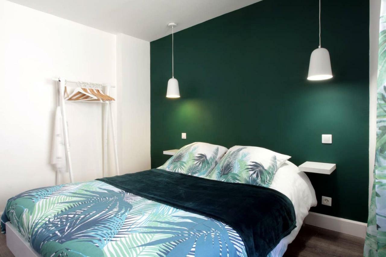 Les Gites De Laure - L'Or Vert, Appartement Avec Vue Sur Le Chateau, Parking Prive, Climatisation, Netflix, A 160 M De La Cite Medievale Carcasona Exterior foto
