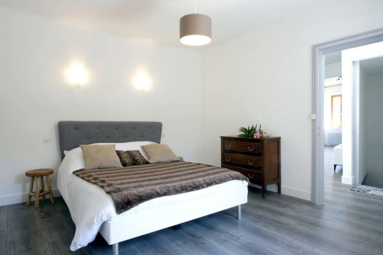 Les Gites De Laure - L'Or Vert, Appartement Avec Vue Sur Le Chateau, Parking Prive, Climatisation, Netflix, A 160 M De La Cite Medievale Carcasona Exterior foto
