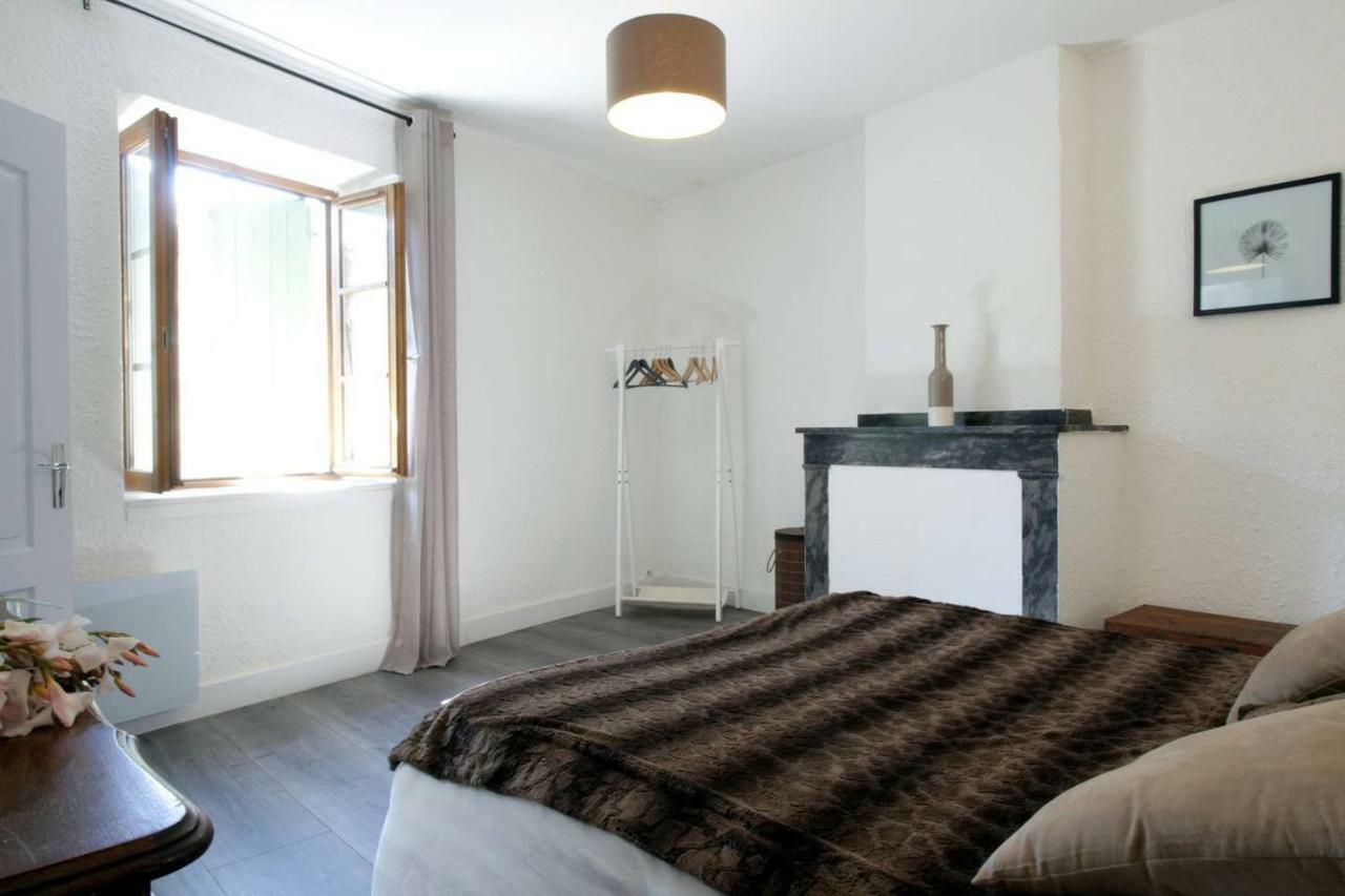Les Gites De Laure - L'Or Vert, Appartement Avec Vue Sur Le Chateau, Parking Prive, Climatisation, Netflix, A 160 M De La Cite Medievale Carcasona Exterior foto